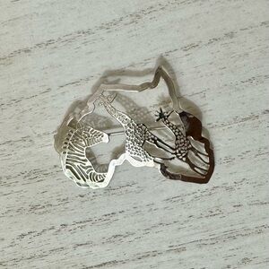 Wild Bryde AFRICA MAP Cutout Pin/Brooch, Giraffe, Zebra Safari.